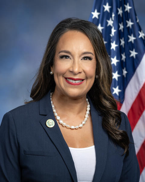 Photo of DE LA CRUZ, Monica